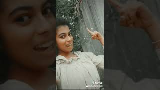 අම්මෝ මෙන්න හැමෝම හොයපු ශෂීගෙ පූසා😱 | Shashi Nishadi Live #shorts