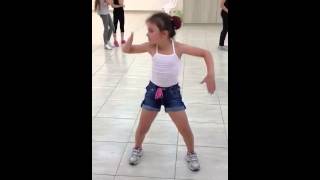 Hip hop with Diana. Jump song.