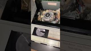 Have you been curious about how a vintage sony Betamax player works. This is how it works