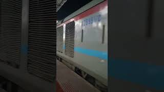 arrivals Dibrugarh rajdhani express in Samastipur