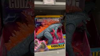 Impressive large Godzilla and Kong figures