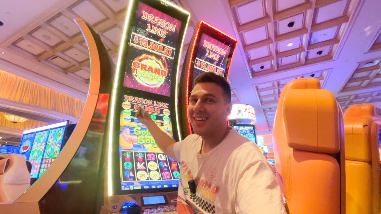 Going For The Grand Jackpot On Dragon Link Youtube