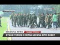 BREAKING NEWS - TNI Dikerahkan untuk Bubarkan Massa di DPRD Sumatera Utara