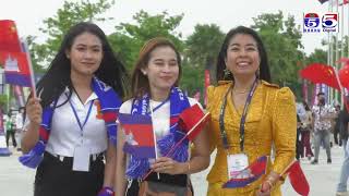 ការសម្តែង Flash Mob ដើម្បីអបអរសាទរខួបគម្រប់១០“ខ្សែក្រវាត់និងផ្លូវ”និងខួបគម្រប់៦៥ឆ្នាំកម្ពុជា-ចិន