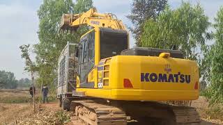 เทอร์โบลั่นไร่อ้อยรถขุด komatsu pc130-10mo มาช่วยเอาอ้อยขึ้นรถหกล้อคว่ำ excavator and truck