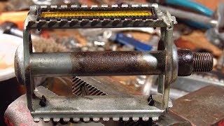 How to SERVICE and GREASE an OLD RAT-TRAP BICYCLE PEDAL!