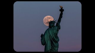 [Live] Statue of Liberty and Full Moon