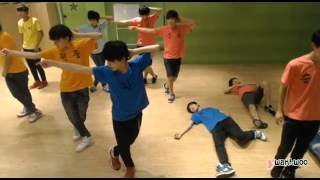 130801 SEVENTEEN TV SEASON 3 - SEVENTEEN STEP DANCE!!!