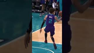 LaMelo Ball with between the legs alley oop! #shorts #nba #lameloball