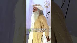 શું પૈસા પાછળ ભાગવામાં કંઈ ખોટું છે  | Sadhguru Sadupdesh Gujarati | #shorts