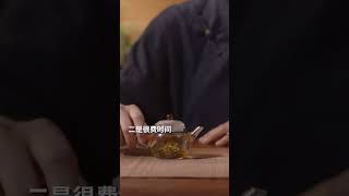 #茶 没钱就喝不上好茶？其实，#喝茶 不必过分讲究价格，选择一款冲泡简单、适合自己的茶，也能喝出时髦！#茶叶#茶文化#茶知识 #以茶會友#茶知识了解一下#普洱茶 加wechat：zcj049