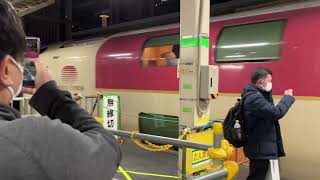 【サンライズ号】JR西日本 285系0番台 I3編成+JR東海 285系3000番台 I4編成 (寝台特急 サンライズ瀬戸•出雲号、高松•琴平 行き、出雲市 行き) 東京駅 9番線を発車