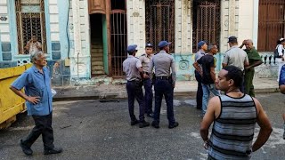 NOTICIA URGENTE CUBA : CRIMINAL INCIENDA CASA CON UNA MADRE Y TRES NIÑOS DENTRO