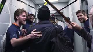 Edmonton Oilers welcome Duncan Keith Back to Chicago is a MUST SEE!!