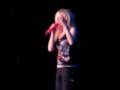 Avril Lavigne Breaks Down For Victims In Omaha