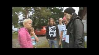 Duudsonit tuli taloon 2013 - Siivoushullu äiti. (The dudesons 2013)