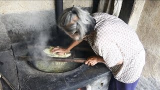 【农村阿凯】奶奶做得农村特色抿节饭，吃了两碗还想吃，太美味了！