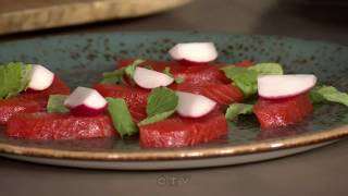 Making a salmon tataki with executive chef Ned Bell