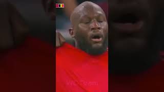 Romelu Lukaku breaks his oponnent bench window after Belgium was eliminated from World Cup