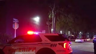 Detectives: Man shot repeatedly outside apartment