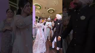 ❤️ ਤੇਰਾ ਲਹਿੰਗਾ ਸ਼ੀਸ਼ਿਆਂ ਵਾਲਾ💝❤️💝 Wedding goals 🥰 congratulations #shorts