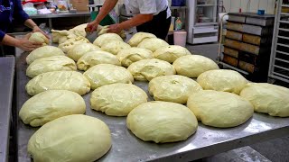 Taiwanese Street Food - Fresh Milk Egg Toast. Cheese Ham Toast