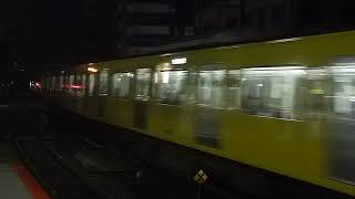 [警笛あり]西武新宿線 新2000系4+4両編成急行 新井薬師前駅通過