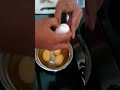 how to peel frozen eggs