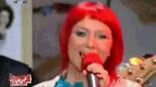 RedBlonde-HappyHour song