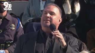 Garth Brooks performs 'Amazing Grace' at Biden Inauguration