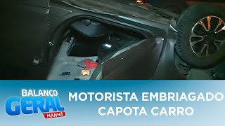 Motorista embriagado foge da polícia e capota carro