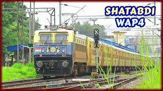 Unique 'Shatabdi' WAP4 steers Fully Utkrisht Parasuram Special