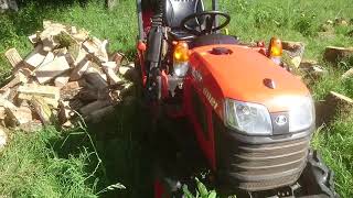 Micro tracteur Kubota B 1181 + fendeuse à bois