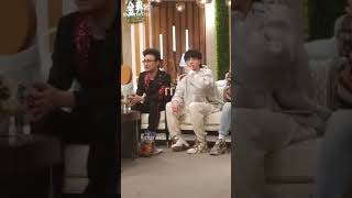 【歌手2018幕後花絮】第8期：捕捉到一隻偷吃薯片的華晨宇😋 Hua Chenyu