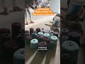 60岁的奶奶在房梁上卷个毛 roll a yarn in a fancy way！ lifestyle artists selfimprovement 生活方式 havefunny