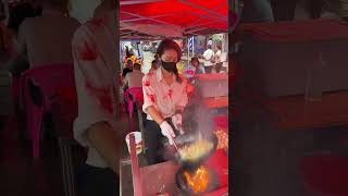 罕見的街頭蛋炒飯女廚師 Amazing Women Wok Skills! Egg Fried Rice! #shorts