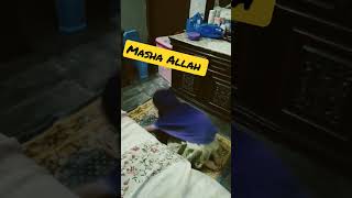 Masha Allah choti bachi Namaz parh rai#jummamubarak #muslim #shorts #subhanallah #viral