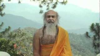 Shri Babaji chants the Onkara Naada Brahma Sloka