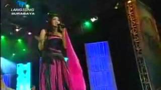 Musik Asik Erie Susan   Jangan Dekati Aku   22 11 2008 Live@Surabaya