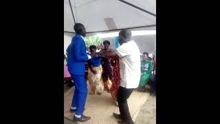 Some Bafumbira doesn't know how to dance (DENZO TV UGANDA)