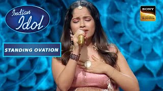 'Mehndi Laga Ke Rakhna' गाकर Senjuti ने मचाया हल्ला | Indian Idol S13 | Standing Ovation
