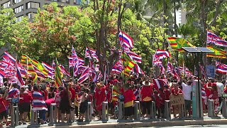 Thousands of kiai (protectors) march Waikiki streets