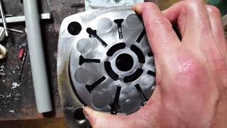 1995 Bobcat 753 Drive Motor Rebuild - Part 2