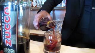 HIT UP! How to prepare a hit aperitivo from Master Barman at Oriental Bar, Metropole Hotel in Venice