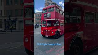 Old Style London Bus #tourism #london #londonbus #おじさんの日常