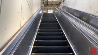 【三菱】2X エスカレーター　鶯谷駅 2X escalator Uguisudani station JR line  Tokyo Japan