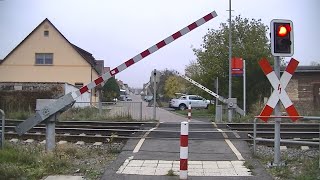 Spoorwegovergang Wolferode (D) // Railroad crossing // Bahnübergang