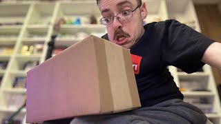 WHAT IS IN THIS BOX? - gaming stream