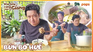 Trường Giang nấu Bún Bò Huế nóng hổi cho ngày mưa to | Vào Bếp Cùng Giang