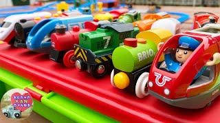 BRIO ブリオ 電動車両が木製レールやプラレールのレイアウトを走行するよ！トーマスのおもちゃも登場【ウピさん＆upisch】part1